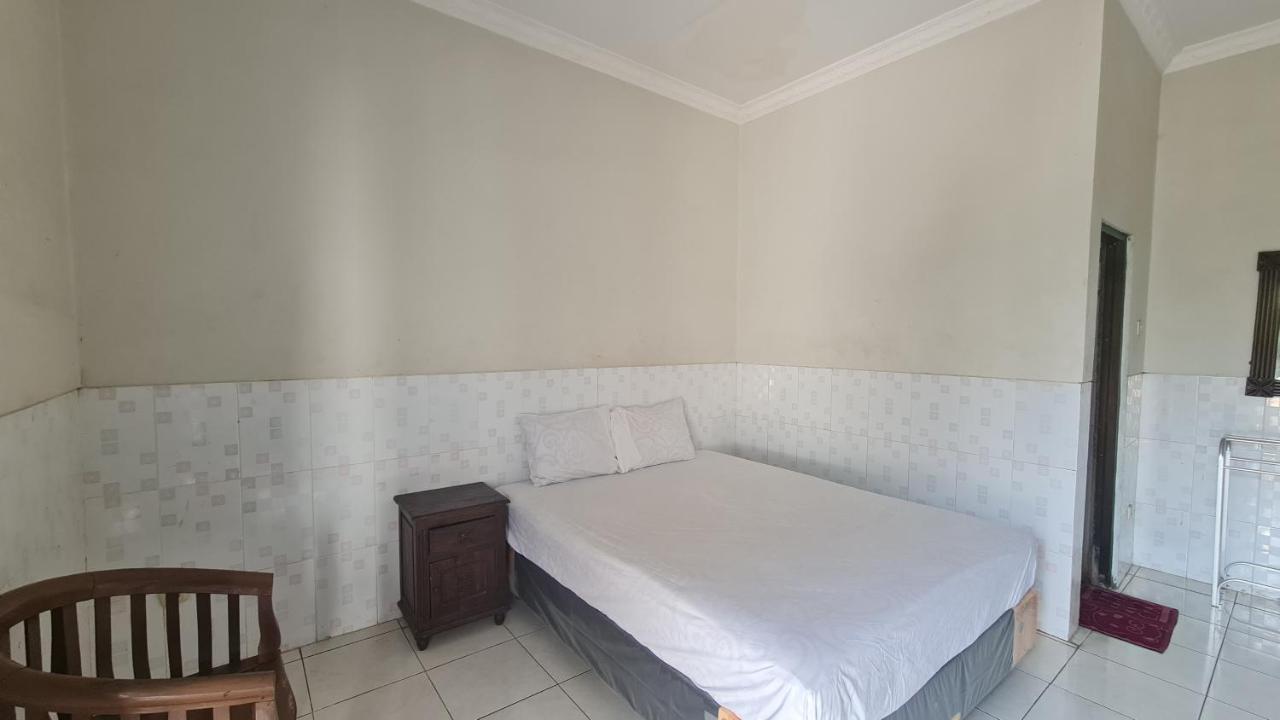 Oyo 90831 Hotel Gardenia Prambanan Solo Esterno foto